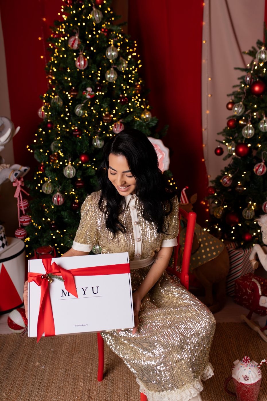 Rochie Eleganta din Paiete Aurii - LIMITED EDITION