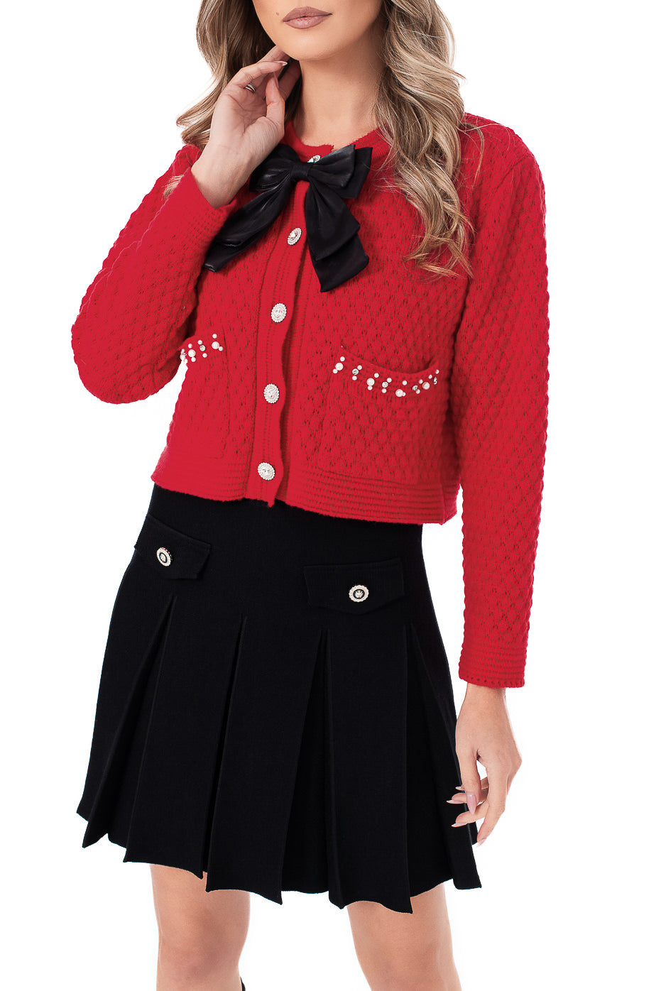 Jacheta rosie cu fundita detasabila si nasturi pretiosi