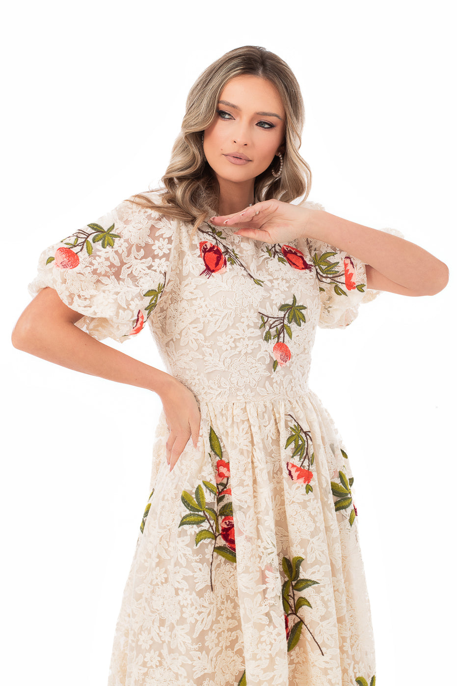 Rochie Cream Din Dantela Cu Flori Brodate-LIMITED EDITION