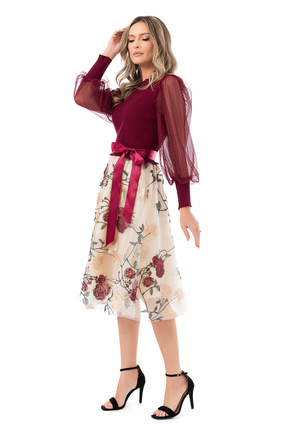 Rochie Eleganta cu Fusta din Tulle Brodat