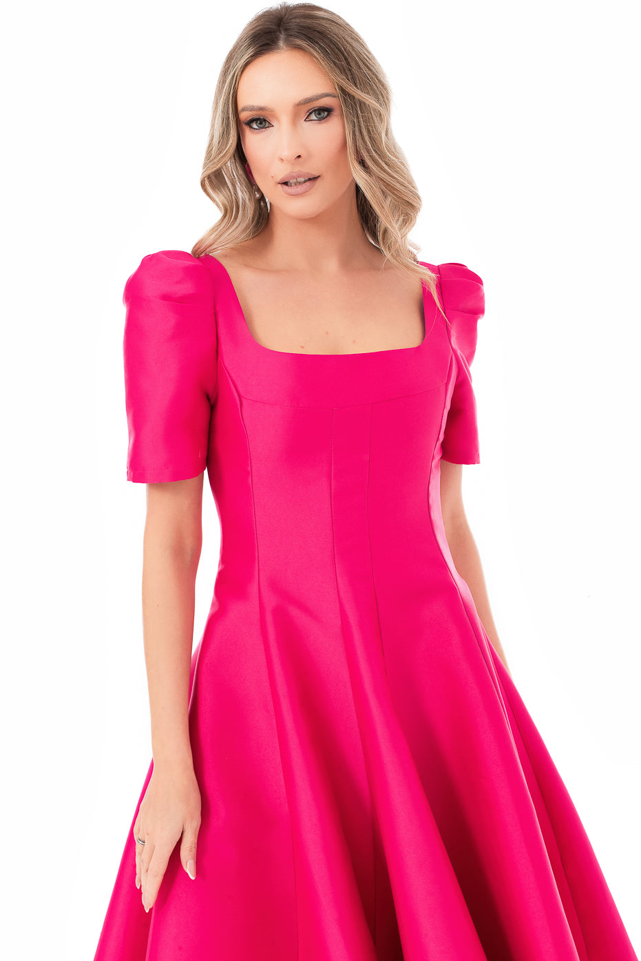 Rochie Fucsia cu Maneci Scurte