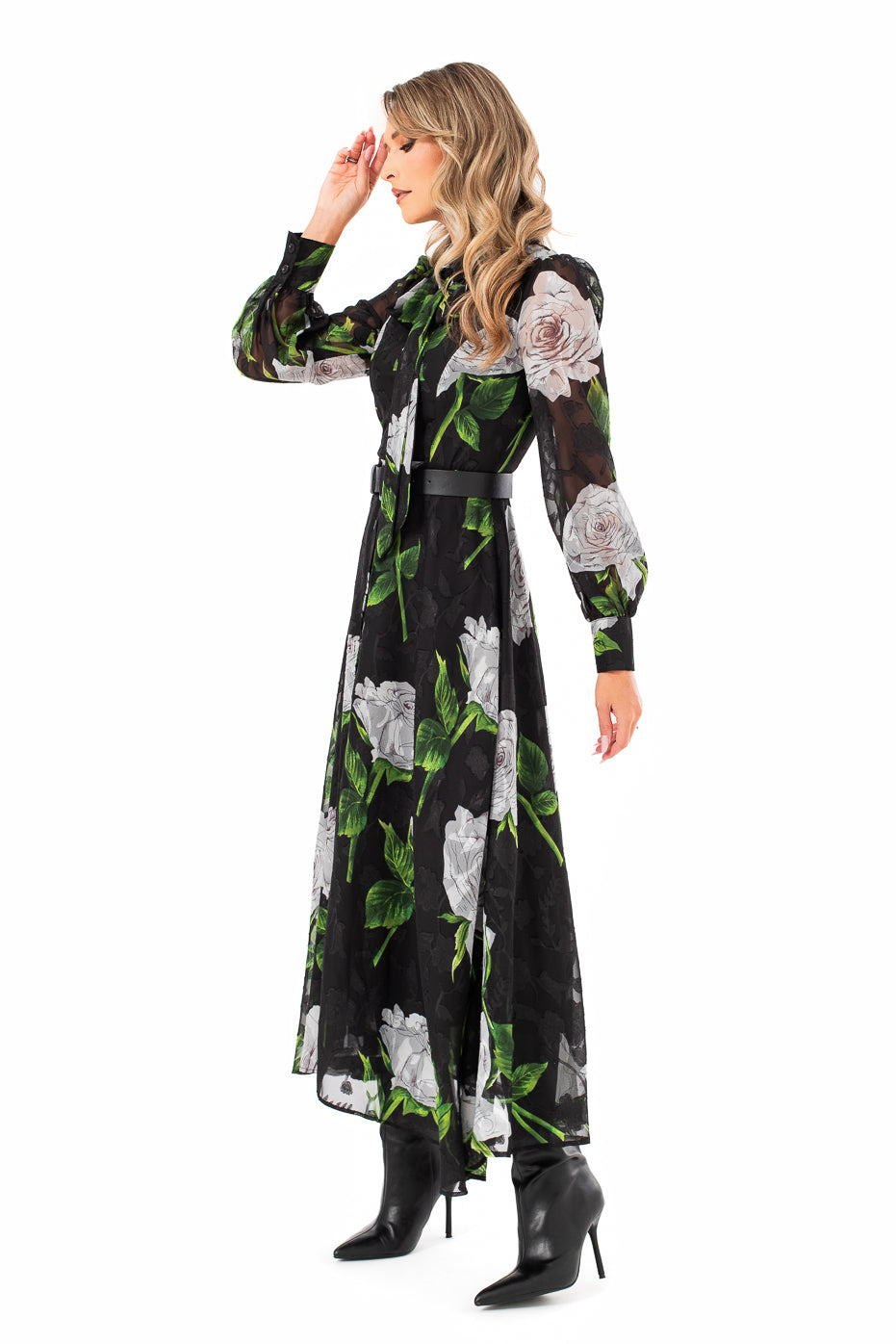 Rochie Neagra din Voal cu Insertii si Fusta Ampla
