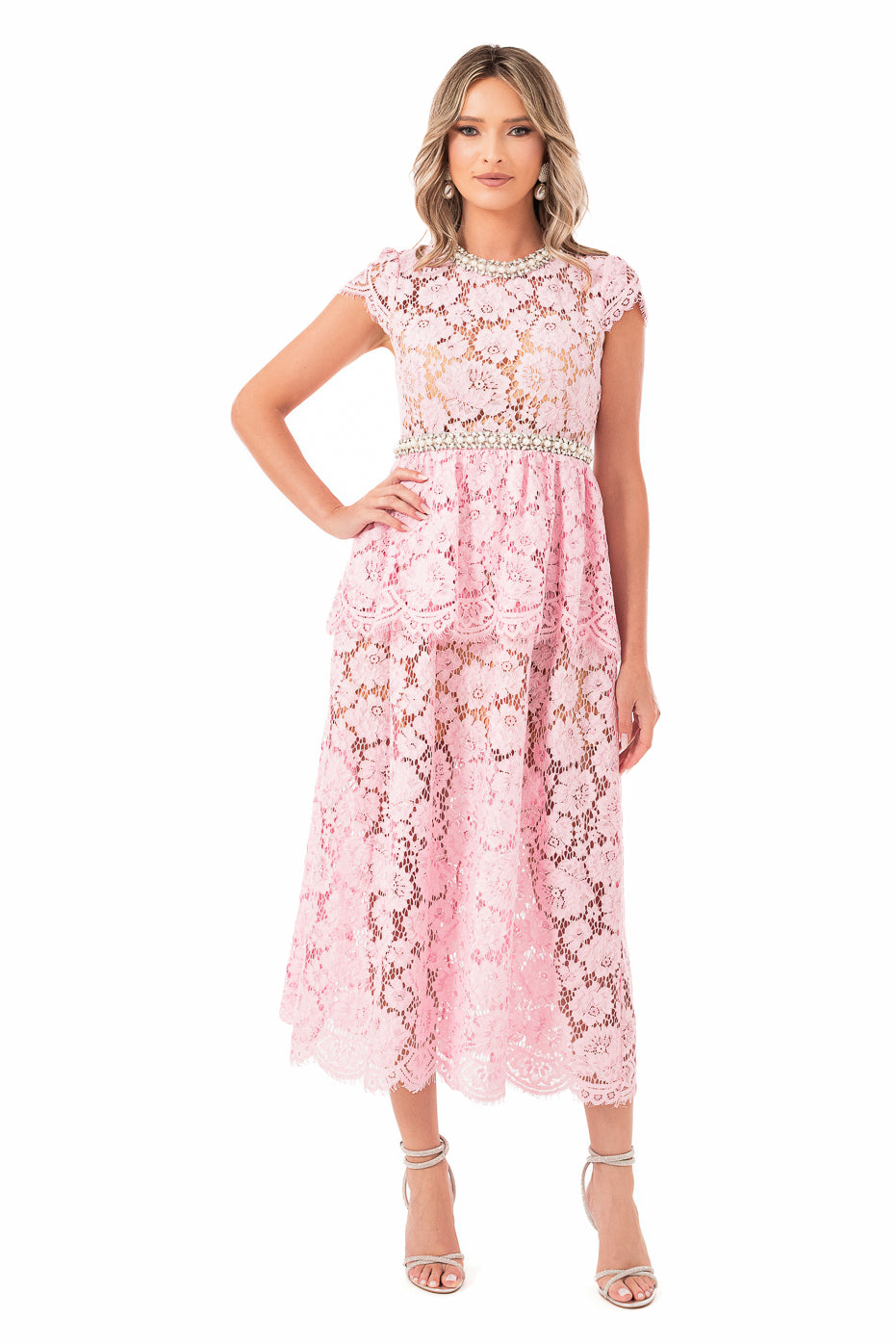 Rochie din Dantela Roz cu Aplicatii
