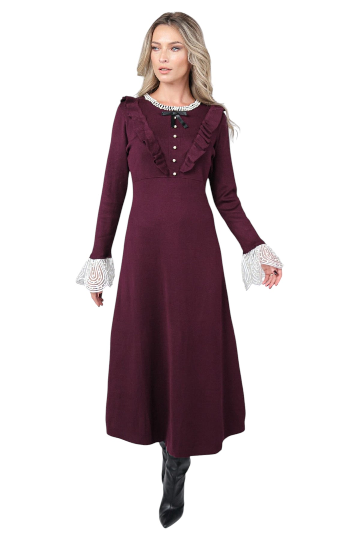 Rochie din Tricot cu Perle la Gat si pe Mansete