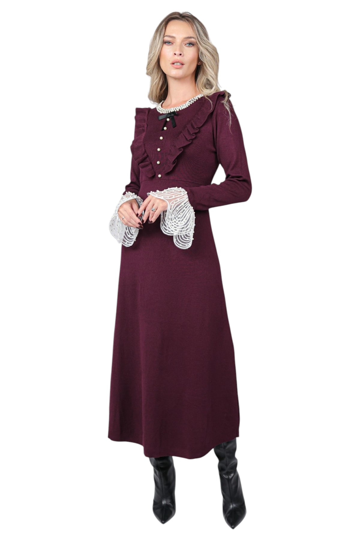 Rochie din Tricot cu Perle la Gat si pe Mansete