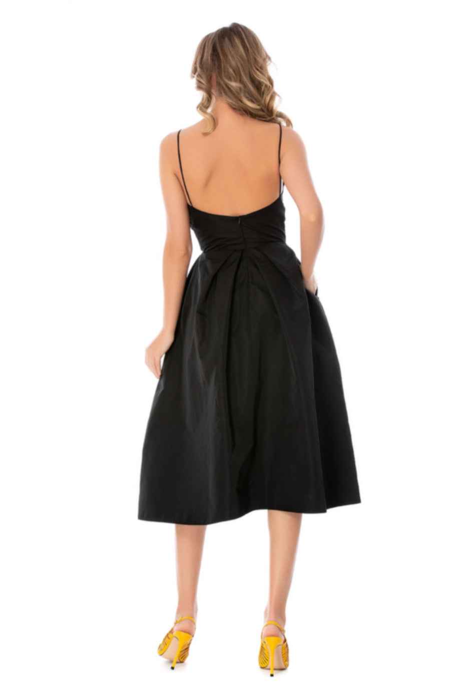 Rochie Neagra Cu Spatele Gol