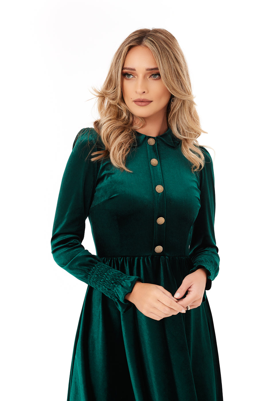 Rochie cu Maneci Lungi si Nasturi Aurii