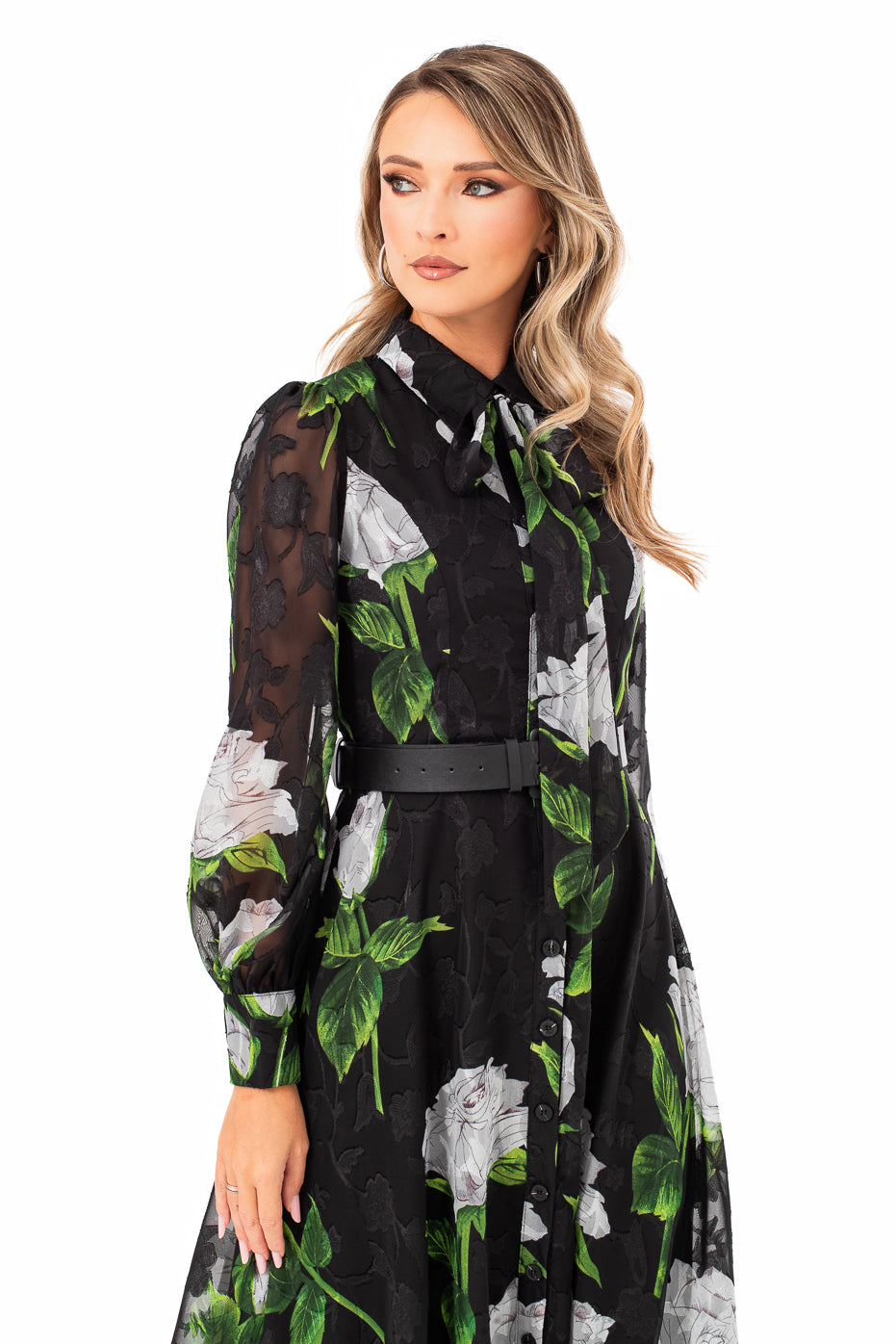 Rochie Neagra din Voal cu Insertii si Fusta Ampla