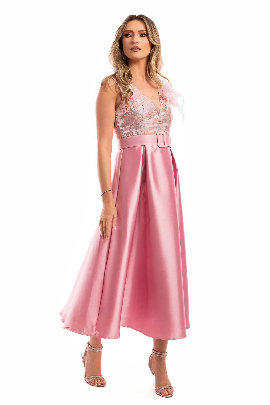 Rochie de Seara Roz cu Accesoriu tip Brosa