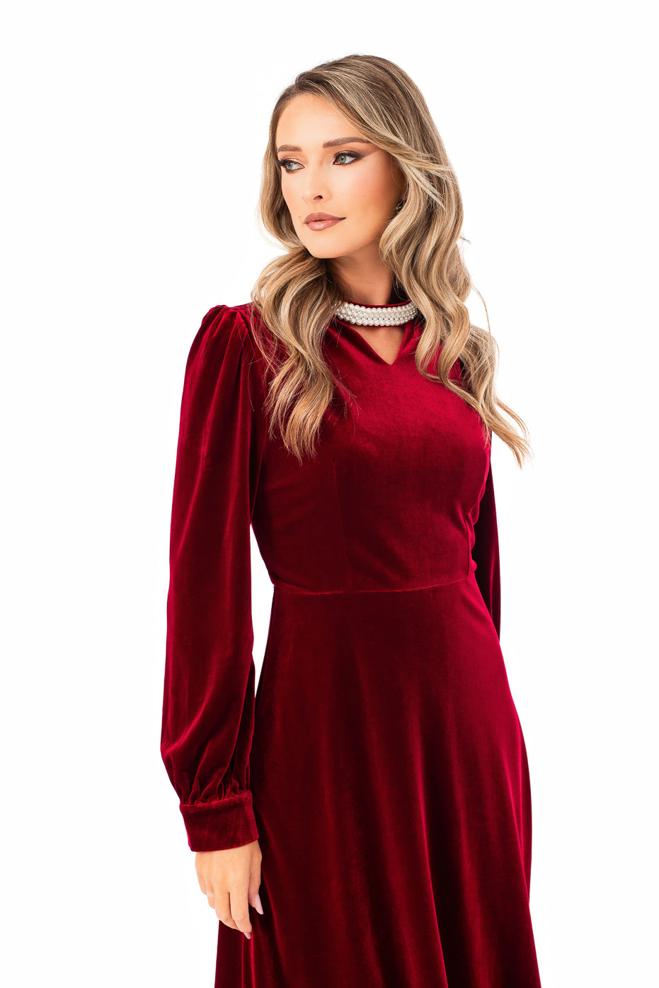 Rochie din Catifea Visinie cu Guler din Margele